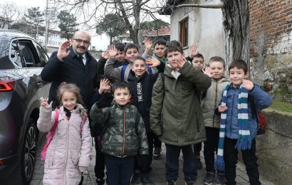 Vali İsmail Ustaoğlu’nun İvrindi Büyükyenice Mahallesi Ziyareti