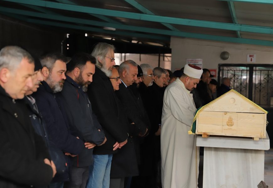 Bandırma Belediyesi, Eski Meclis Üyesi Memduh Koç’u Son Yolculuğuna Uğurladı