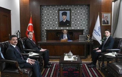 Balıkesir’de Kaymakam Refikleri Vali Ustaoğlu’nu Ziyaret Etti