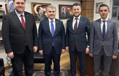 Gazi Meclisinde Önemli Ziyaretler: Belediye ve İlçe Temsilcilerinden Destek