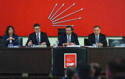CHP Liderleri Geniş Katılımlı Toplantıda Türkiye’nin Geleceğini Değerlendirdi