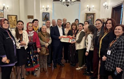 Ankara’da Sanatın Buluşma Noktası: Nuri Pakdil Edebiyat Müze Kütüphanesi’nde “Biz Birlikte Güzeliz” Sergisi