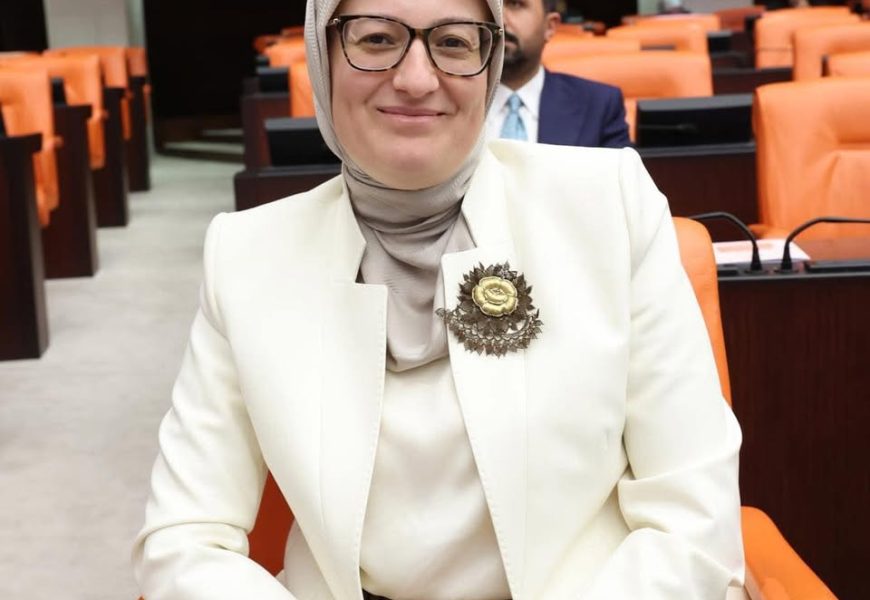 Balıkesir Milletvekili Belgin Uygur, AK Parti Genel Başkan Yardımcılığına Getirildi
