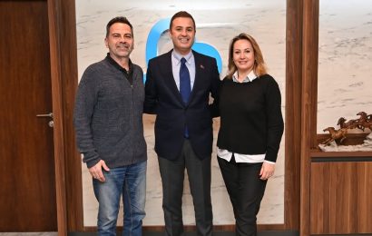 Balıkesir Büyükşehir Belediyesi’nde Nasuh ve Mine Mahruki’nin Konuk Olduğu Söyleşi Düzenlendi