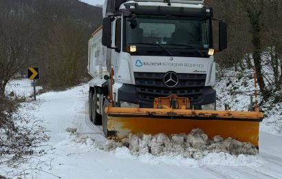 Balıkesir’de Kar Yağışına Karşı Etkin Mücadele Devam Ediyor