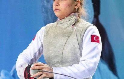 Balıkesirli Alara Atmaca, Avrupa Eskrim Şampiyonu Oldu