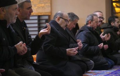 Balıkesir’de 6 Şubat Depremi İçin Anlamlı Anma Töreni