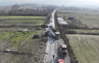 Büyükşehir Belediyesi Gönen Keçeler Yolu’nu Genişletiyor