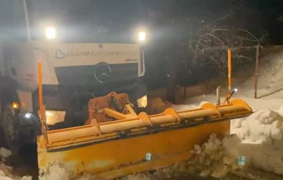 Balıkesir Büyükşehir’den Yoğun Tuzlama Çalışması: Gece Boyunca Devam Etti