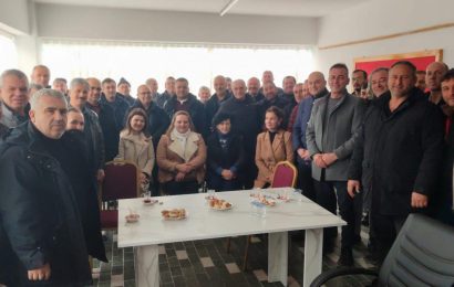 CHP Gönen İlçe Teşkilatı, Muhtarlar Derneği’ni Ziyaret Etti