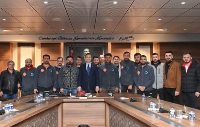 Balıkesir Büyükşehir Belediye Başkanı, Fırıntaş Çalışanlarıyla Bir Araya Geldi