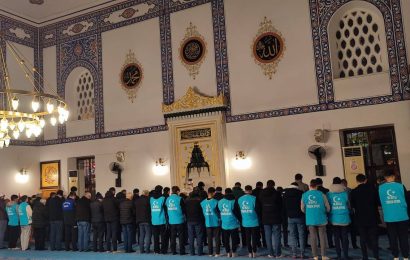 Deprem Şehitleri Bandırma’da Dualarla Anıldı