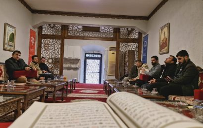Ulu Camii Gençlik Merkezinde Tashih-i Huruf Dersleri Devam Ediyor