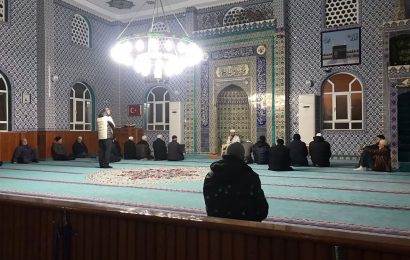 Muradiye Camii’nde Sabah Namazı Buluşması Düzenlendi
