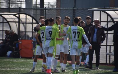 Balıkesir Büyükşehir Belediyespor, Play-off Yolunda Güçlü Bir Adım Atıyor