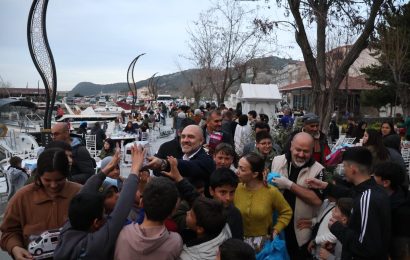 Marmara Adalar’da Saraylar Mahallesi İftar Programı Yoğun İlgi Gördü
