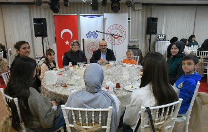 Vali Ustaoğlu Ramazan İftar Programında Çocuklarla Buluştu