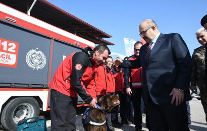 Balıkesir Valisi, Afet Timi Uygulama Eğitimi’ne Katıldı