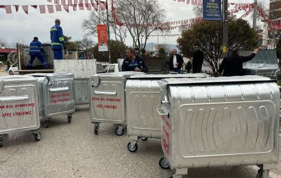 Bandırma’da Temizlik Çalışmaları Kapsamında Yeni Çöp Konteynerleri Yerleştirildi