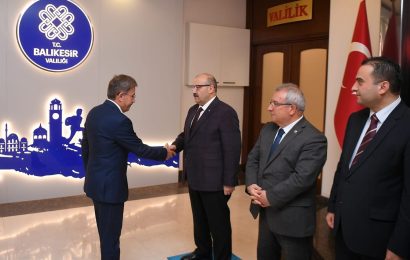 Balıkesir’de Vali Ustaoğlu Bayramlaşıma Katıldı