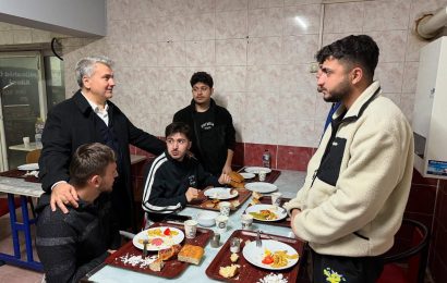 İhlas Vakfı’ndan Gençlerle Ramazan Buluşması