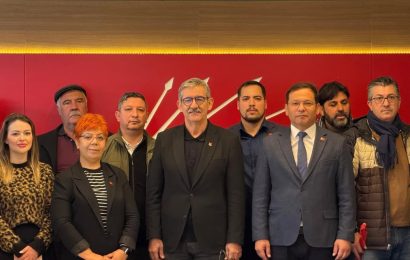 CHP Sındırgı İlçe Örgütü, Balıkesir İl Başkanlığını Ziyaret Etti