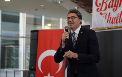CHP Balıkesir’de Bayramlaşma Programı Gerçekleştirildi