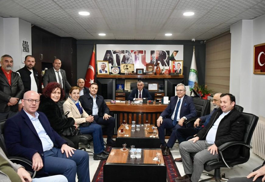 Manyas’ta İftar Programı ve Belediye Ziyaretleri