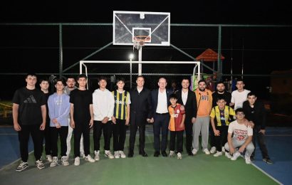 Balıkesir’de Genç Futbolculara Destek Ziyareti