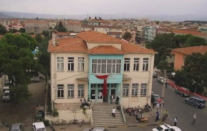 Gönen’den Anlamlı Bir Gece Mesajı