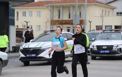 Ömer Seyfettin Haftası Koşu Yarışında Öğrenciler Ödüllendirildi