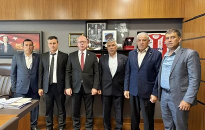 TBMM’de Balıkesir Muhtarları Ziyareti: Yerel Yönetim İş Birliği Güçleniyor