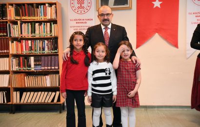 Balıkesir’de Kitap Okuma Yarışmasında Ödüller Sahiplerini Buldu