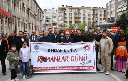 Balıkesir’de 8 Nisan Dünya Romanlar Günü Kutlandı