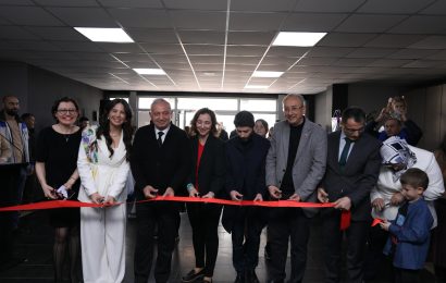 Bandırma’da “Düşler ve Renkler” Karma Resim Sergisi Açıldı