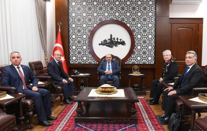 Balıkesir Valisi’ne Jandarma Asayiş Vakfı Ziyareti