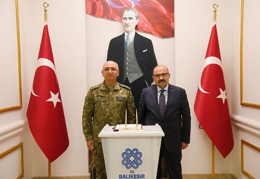 Ege Ordusu Komutanı, Balıkesir Valisi’ni Ziyaret Etti