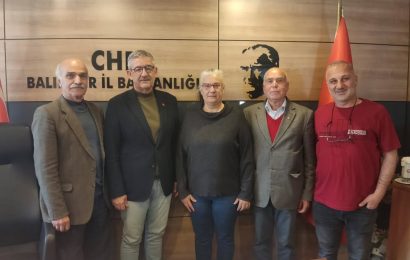DİSK Emekli-Sen Balıkesir Temsilcileri CHP İl Başkanlığını Ziyaret Etti