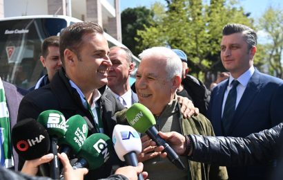 Bursaspor Şampiyon, Balıkesir’de Kutlandı