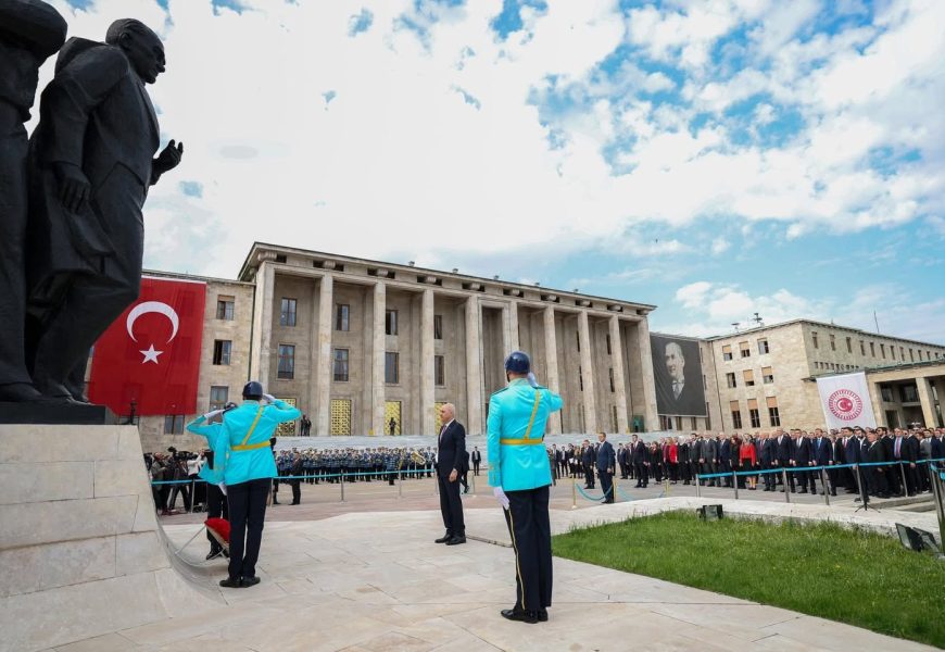 23 Nisan Ulusal Egemenlik ve Çocuk Bayramı Coşkuyla Kutlandı