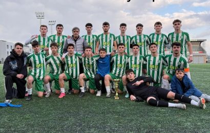 Gönen Belediyespor U18 Takımı Balıkesir İl Şampiyonu
