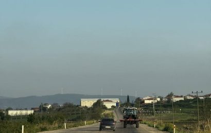 Gönen-Sarıköy-Denizkent Yolu Uzun Süredir İhmal Ediliyor