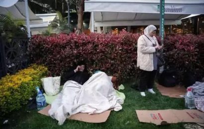 Deprem Bölgesinde Ulaşım ve Barınma Fiyatları Artışıyla Şok Edici Tablo