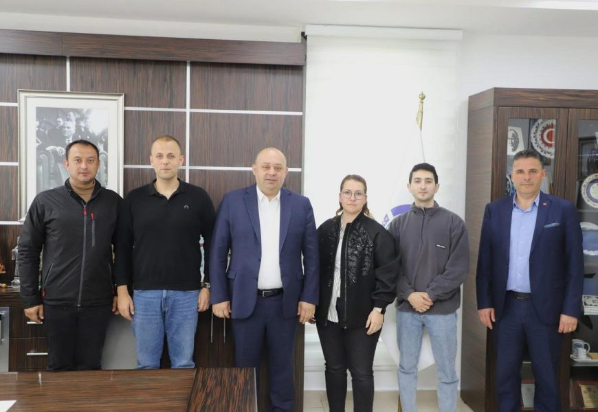 Gönen’de Haşere ve Sivrisinekle Mücadele Devam Ediyor