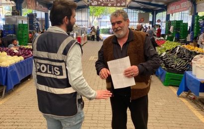 Gönen’de Salı Pazarı’nda Vatandaşlara Güvenlik Bilgilendirmesi