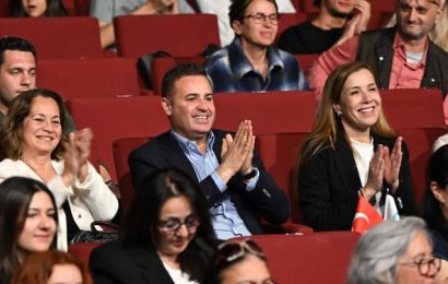 Balıkesir’de Anneler Günü Özel Konseriyle Kutlandı