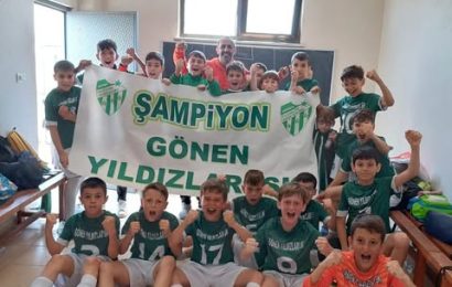 Gönen Yıldızları Spor Kulübü U11 Ligi’nde Şampiyon, U13’te Finale Yükseldi