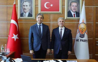 AK Parti’de İstişare Ziyareti: Yeni Görevlendirmeler ve Gelecek Planları Hakkında Görüşmeler