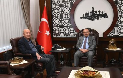 Sanayi ve Ticaret Eski Bakanı Ataç, Balıkesir Valisi Ustaoğlu’nu Ziyaret Etti