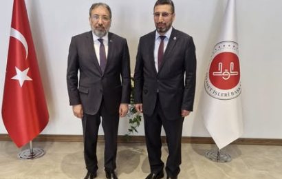 Bandırma Müftüsü, İstanbul Müftüsü ile Görüşme Gerçekleştirdi